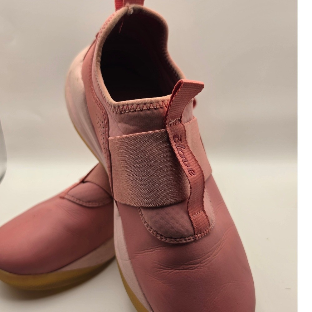 Clove Pink Nursing Shoes Women 6.5 Slip On Fluid Resistant Sneakers CL019